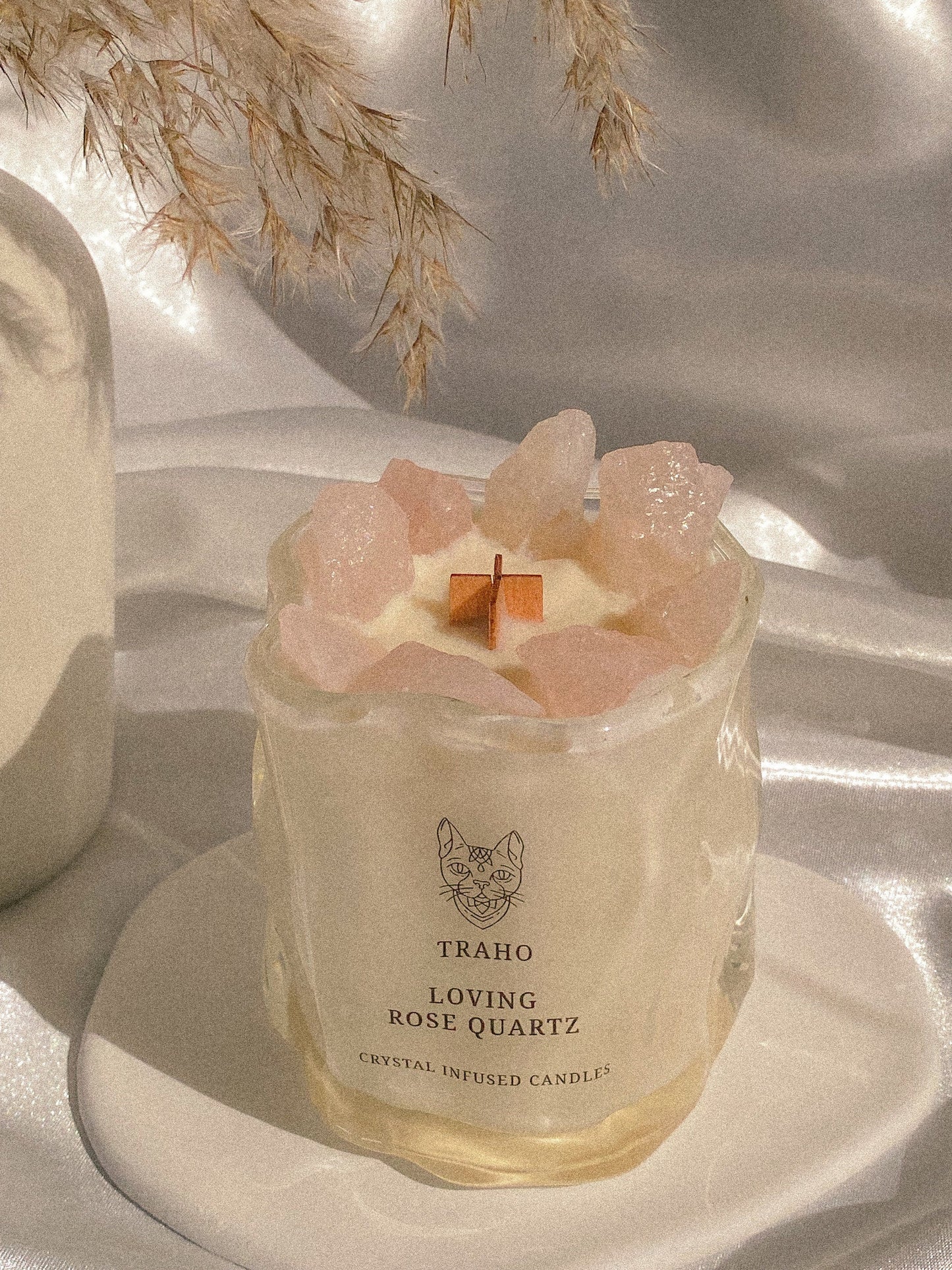 Traho Loving Rose Quartz Crystal Infused Soy Wax Natural 7 OZ Handmade Ritual CANDLE With Wooden Wick, Glitters, Natural Aromatherapy Candle