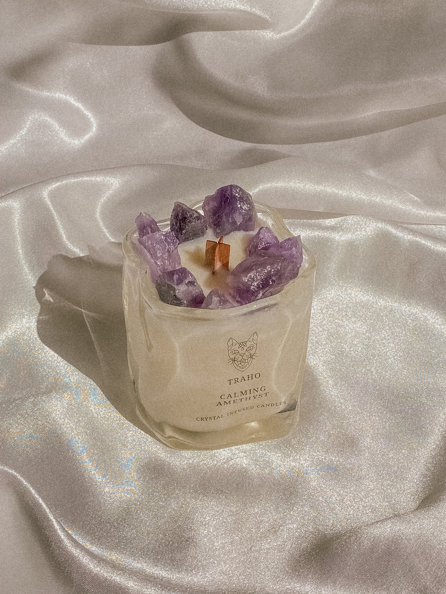 Traho Calming Amethyst Crystal Infused Soy Wax Natural 7 OZ. Handmade Ritual CANDLE With Wooden Wick & Glitters, Natural Aromatherapy Candle