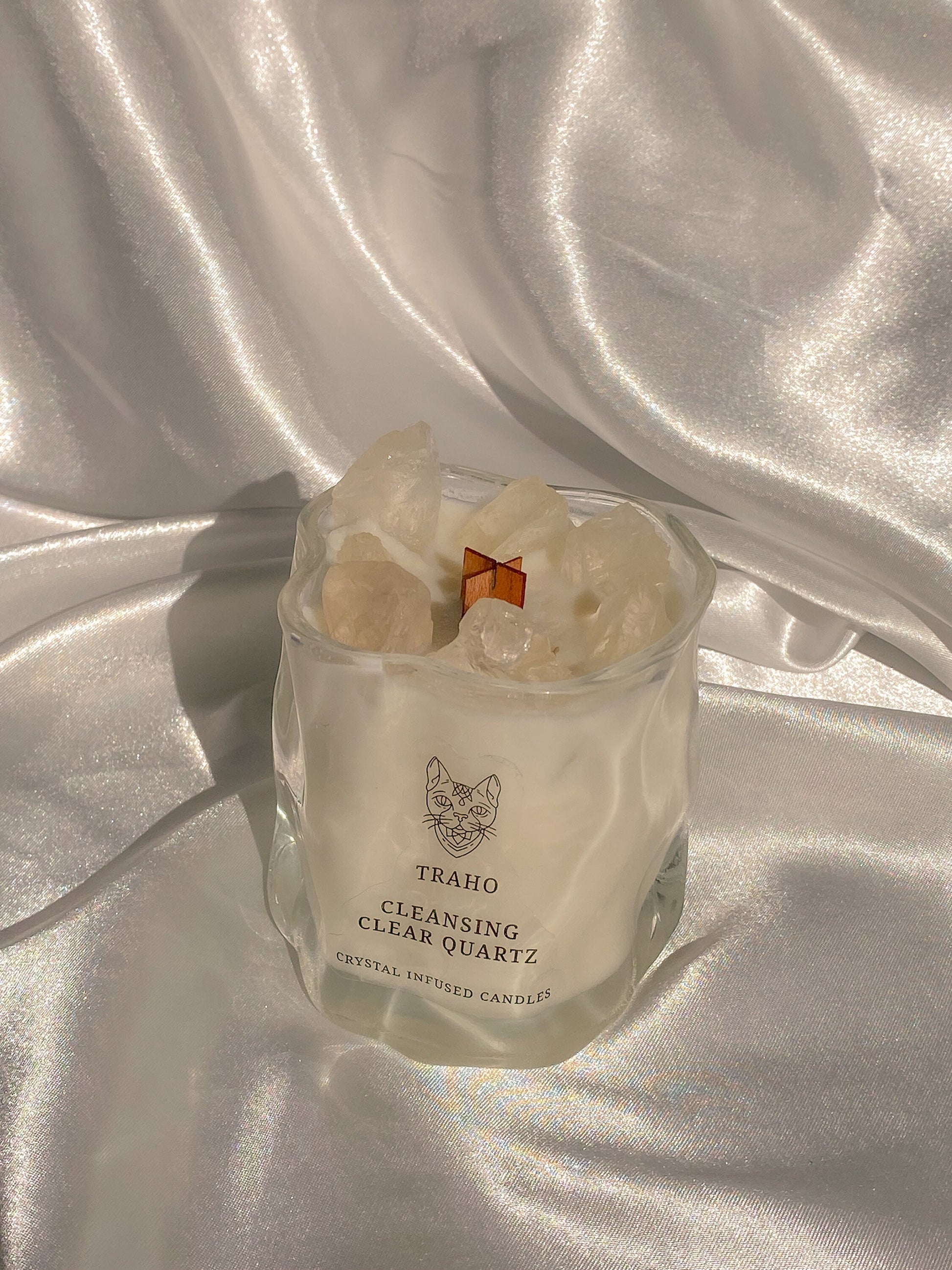 Traho Cleansing Clear Quartz Crystal Soy Wax Natural 7 OZ. Handmade Ritual CANDLE With Wooden Wick & Glitters, Natural Aromatherapy Candle