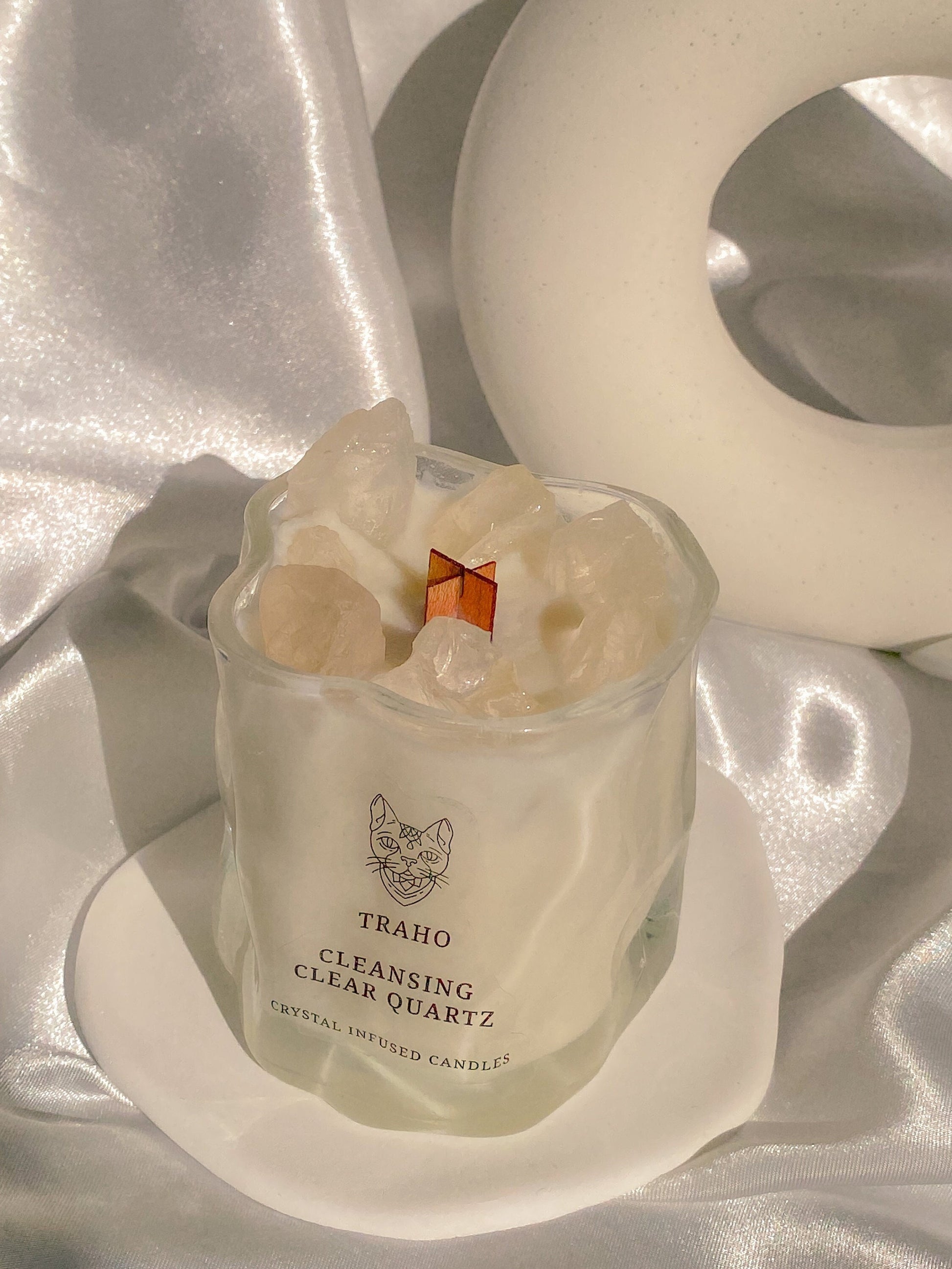 Traho Cleansing Clear Quartz Crystal Soy Wax Natural 7 OZ. Handmade Ritual CANDLE With Wooden Wick & Glitters, Natural Aromatherapy Candle